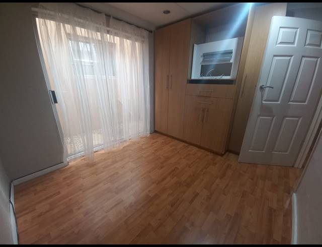 4 BEDROOM HOUSE FOR SALE IN PORTLANDS
